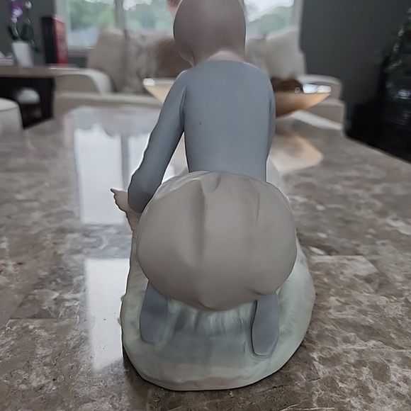 Lladro, Girl Feeding Ducks Satin Figurine